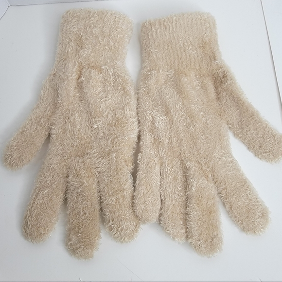 H25529: Tan Soft Gloves - Picture 2 of 4